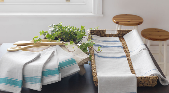 Kitchen Aprons & Mitts